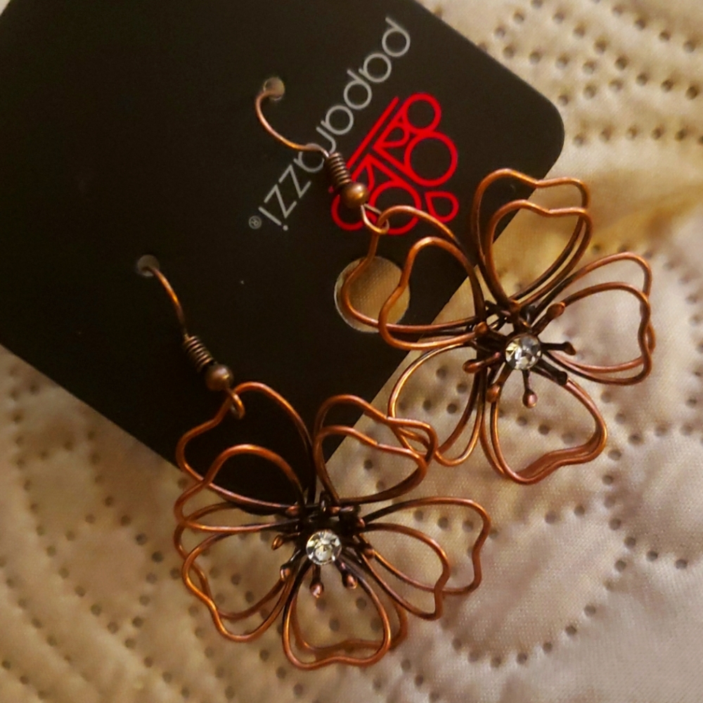 Papparazzi antique copper earrings